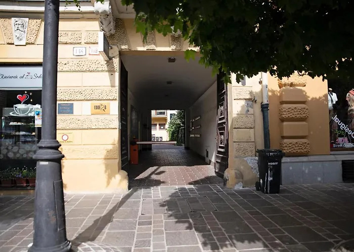 Cozy Modern Apartment In The Old Town - Hlavna Street
