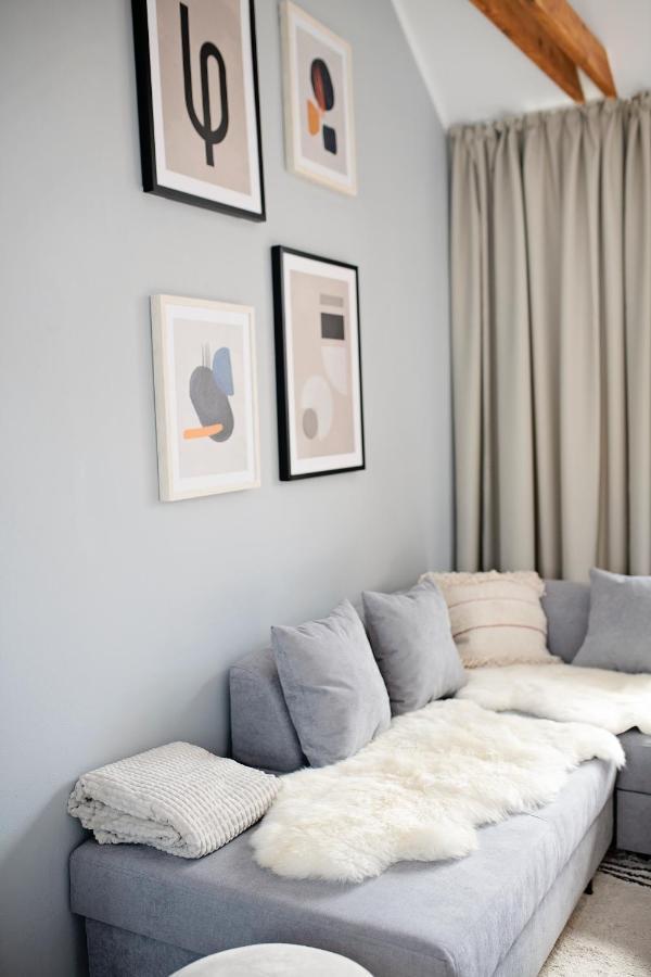 Cozy Modern In The Old Town - Hlavna Street